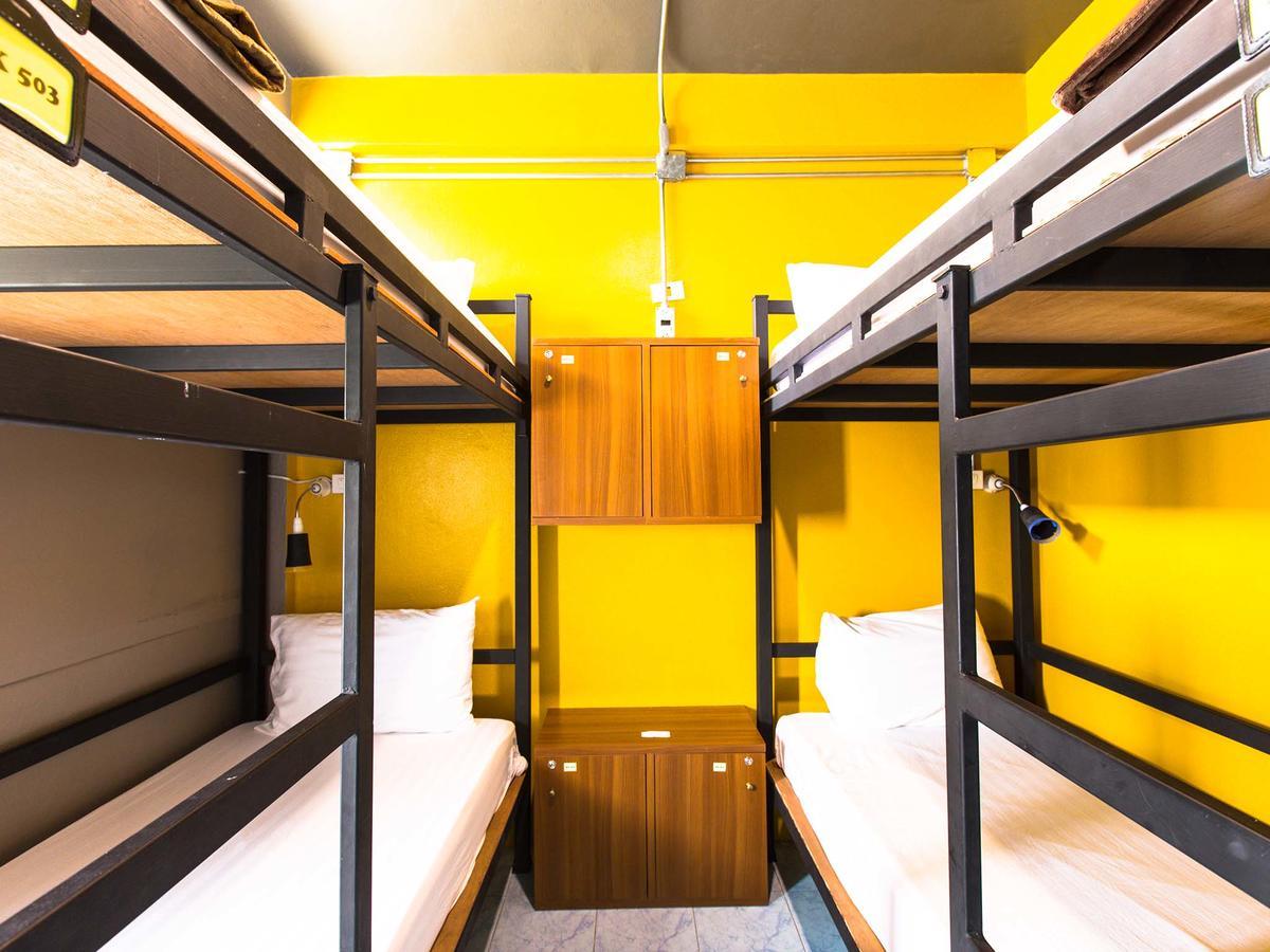 Hits Hostel Bangkok Buitenkant foto